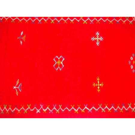 tapis traditionnel berbère aux couleurs vives entièrement tissé à la main